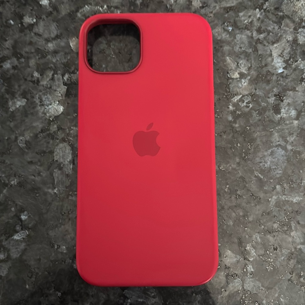 Apple iPhone 13 Silicone Case with MagSafe - (Product) RED